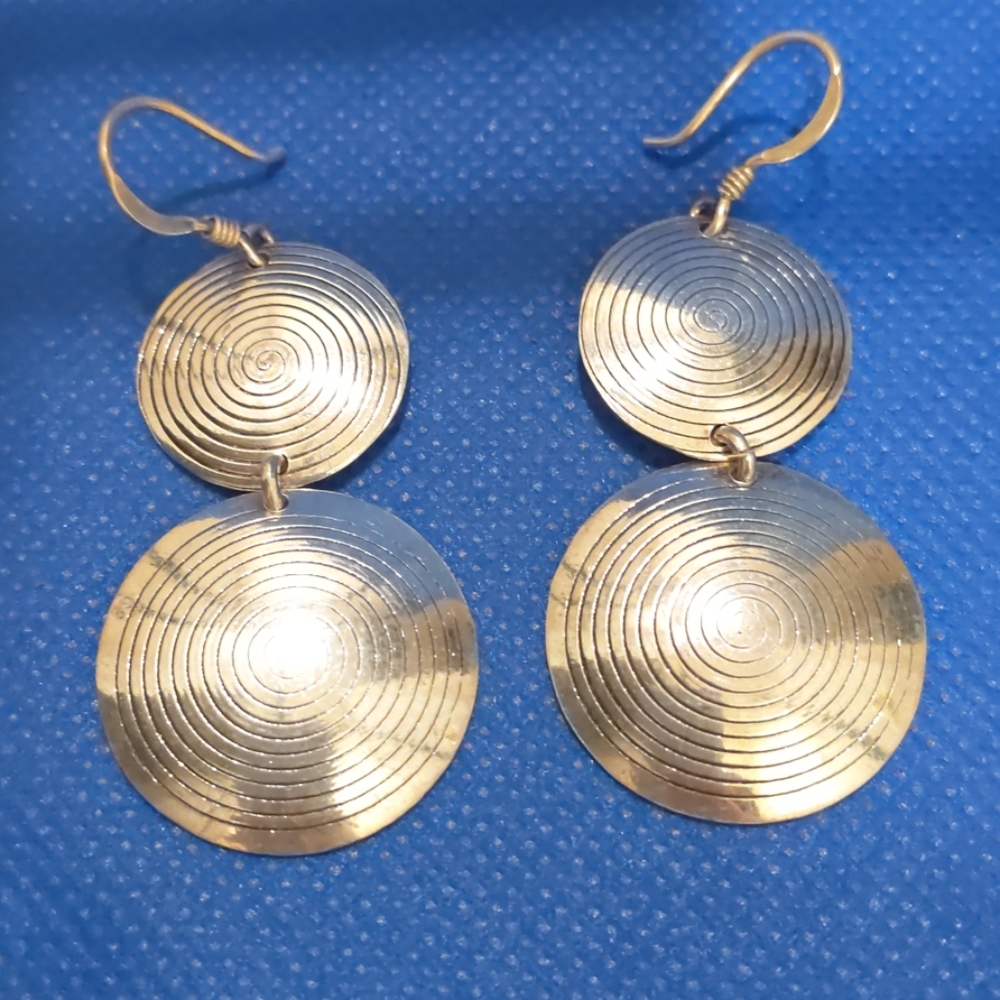 Earings